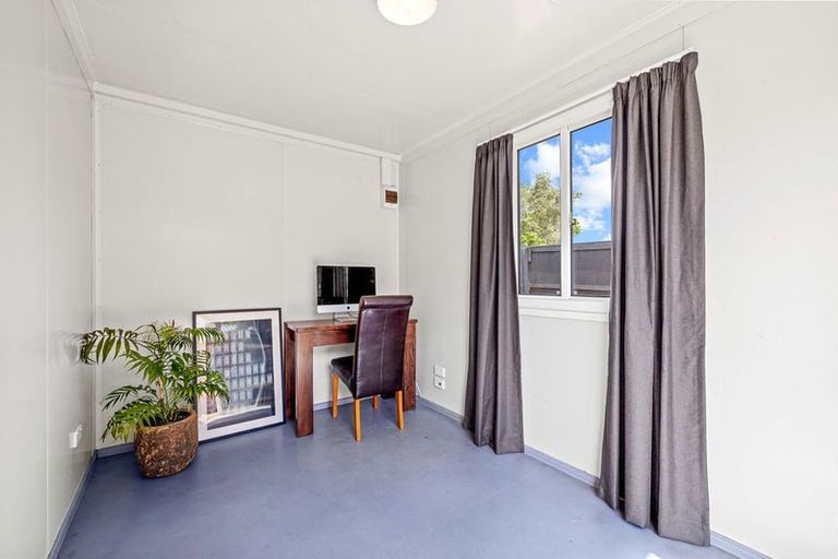 Photo of property in 47 Northcote Road, Northcote, Christchurch, 8052