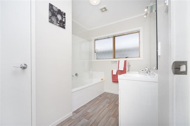 Photo of property in 86 Stanmore Bay Road, Stanmore Bay, Whangaparaoa, 0932