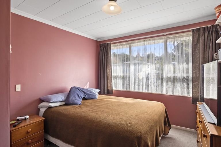 Photo of property in 1 Wayne Place, Ferndale, New Plymouth, 4310