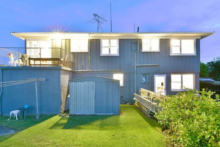 Photo of property in 39 Alice Avenue, Orewa, 0931