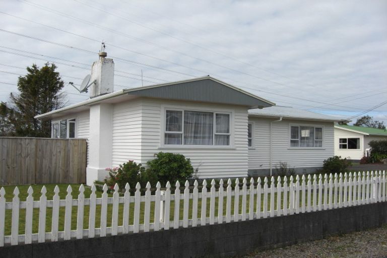 Photo of property in 18e Saxton Road, Upper Vogeltown, New Plymouth, 4310