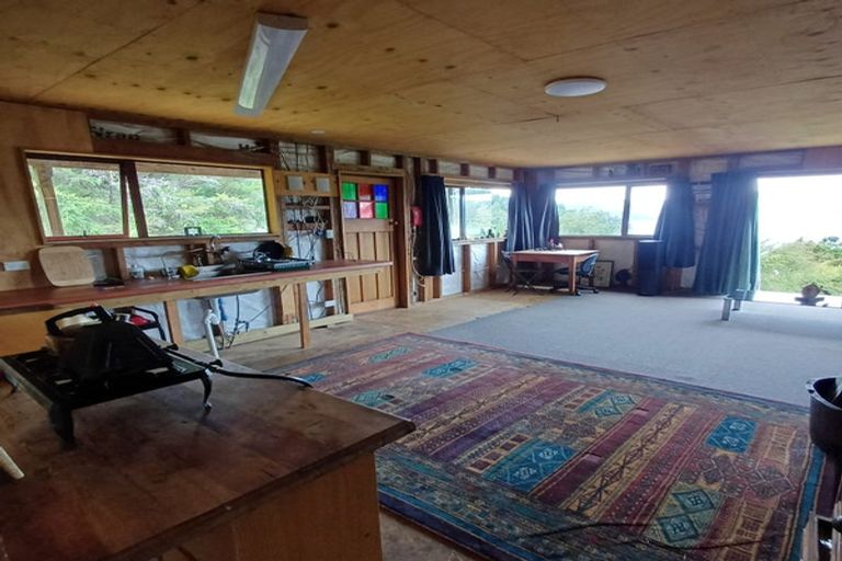 Photo of property in 7116 Kenepuru Road, Raetihi, Picton, 7282