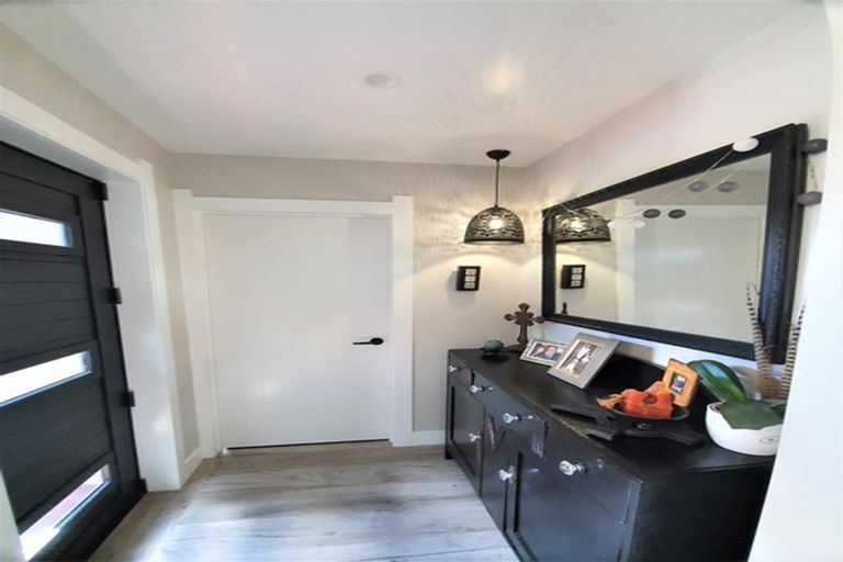 Photo of property in 130 Highland Drive, Acacia Bay, Taupo, 3385