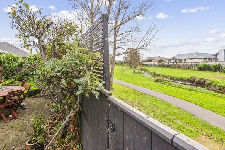 Photo of property in 17 Manhattan Court, Paraparaumu Beach, Paraparaumu, 5032