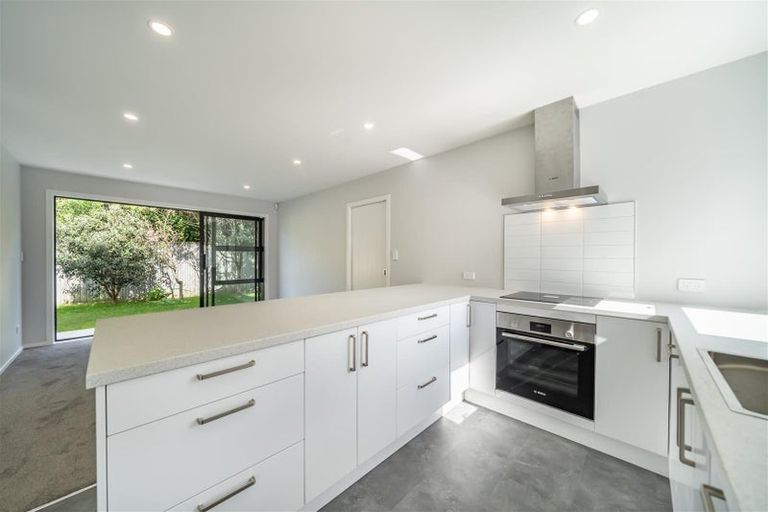 Photo of property in 4b Pohutukawa Street, Woburn, Lower Hutt, 5010