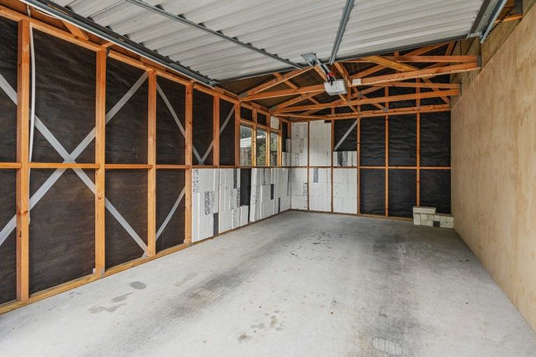 Photo of property in 182 High Street North, Carterton, 5713