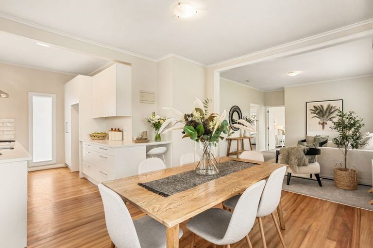 Photo of property in 56 Beach Haven Road, Beach Haven, Auckland, 0626