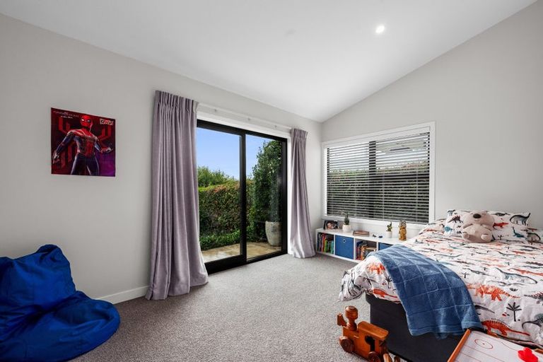 Photo of property in 25 Mayfair Crescent, Mairangi Bay, Auckland, 0630