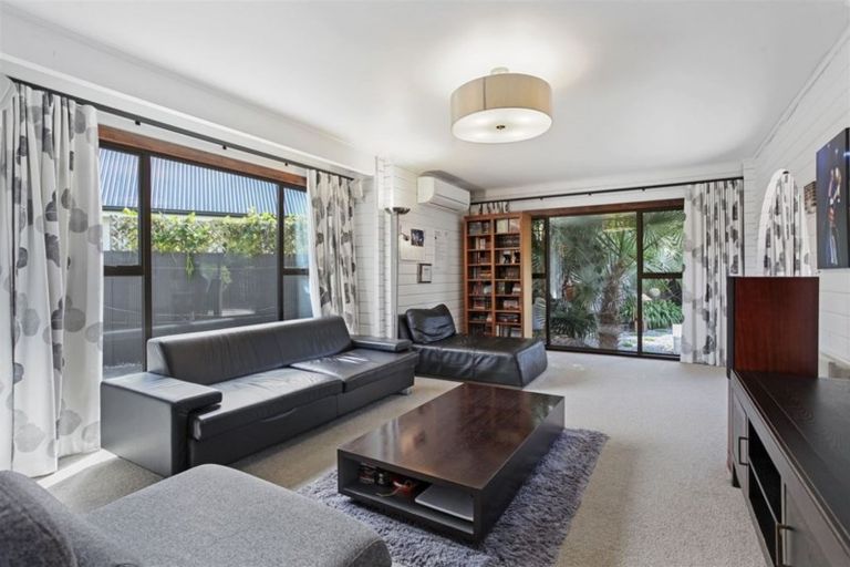 Photo of property in 116a Watford Street, Strowan, Christchurch, 8052