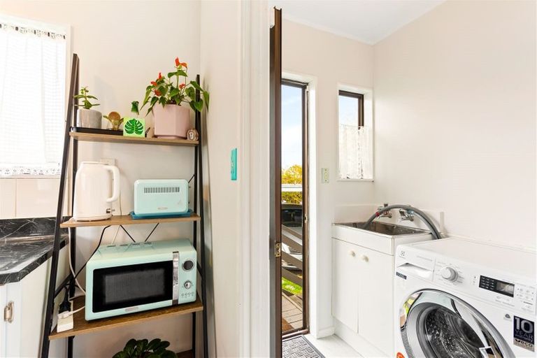 Photo of property in 1/50a Tawa Crescent, Manurewa, Auckland, 2102