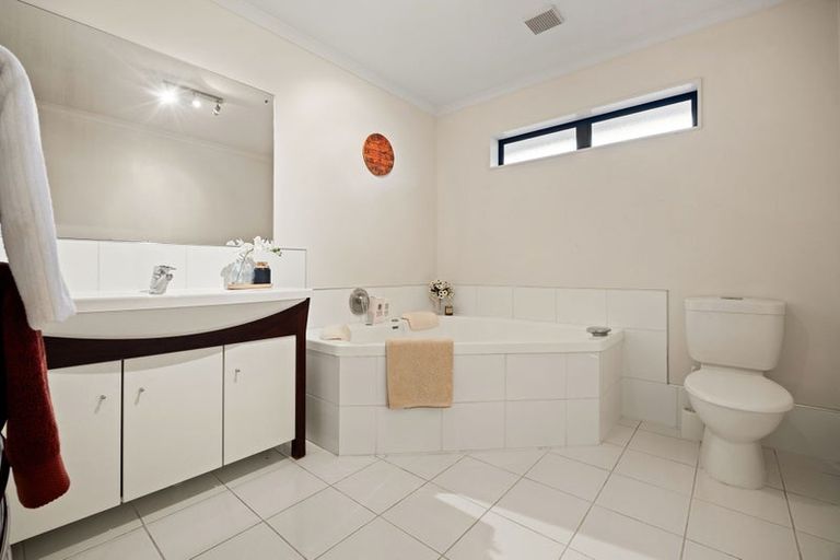 Photo of property in 14 Cherie Close, Rototuna, Hamilton, 3210