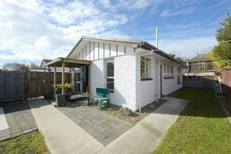 Photo of property in 2/63a Fleming Street, North New Brighton, Christchurch, 8083
