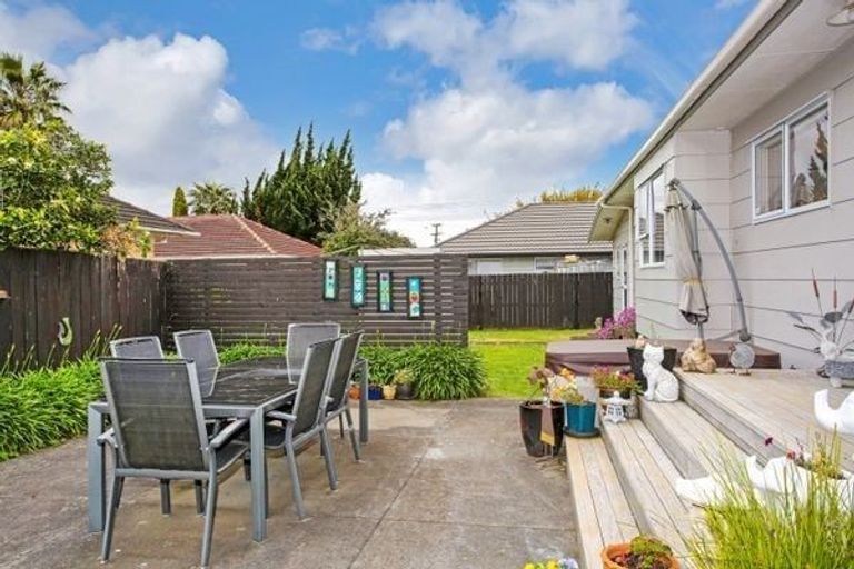 Photo of property in 3 Alpha Street, Papakura, 2110