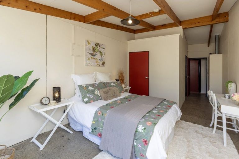 Photo of property in 102a Seaview Road, Paraparaumu Beach, Paraparaumu, 5032