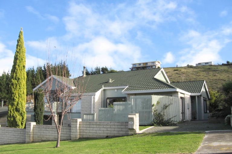 Photo of property in 14 Cumberland Rise, Taradale, Napier, 4112