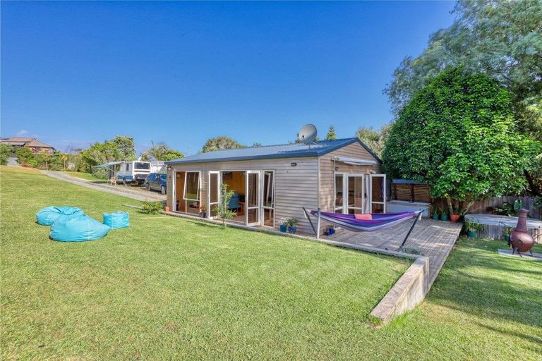 Photo of property in 15 Kanuka Place, Mangawhai Heads, Mangawhai, 0505