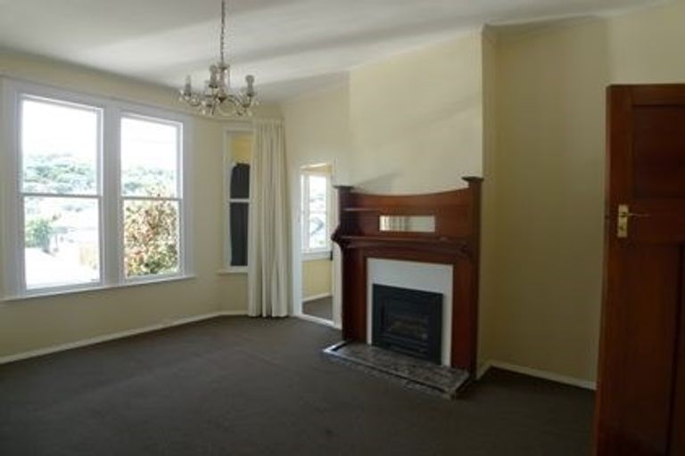 Photo of property in 38 Eden Street, Island Bay, Wellington, 6023