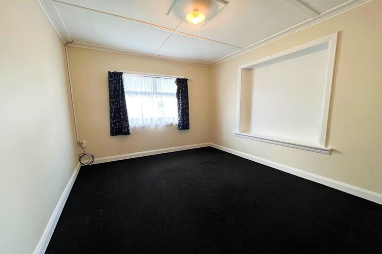 Photo of property in 30 Argentine Avenue, Miramar, Wellington, 6022