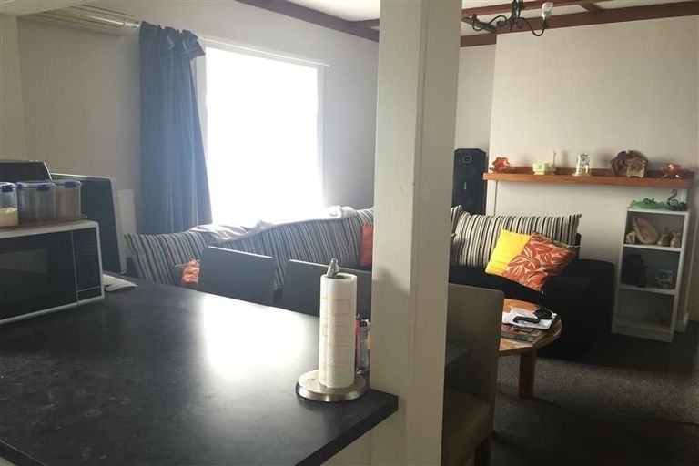 Photo of property in 2/803 Miller Street, Hastings, 4122