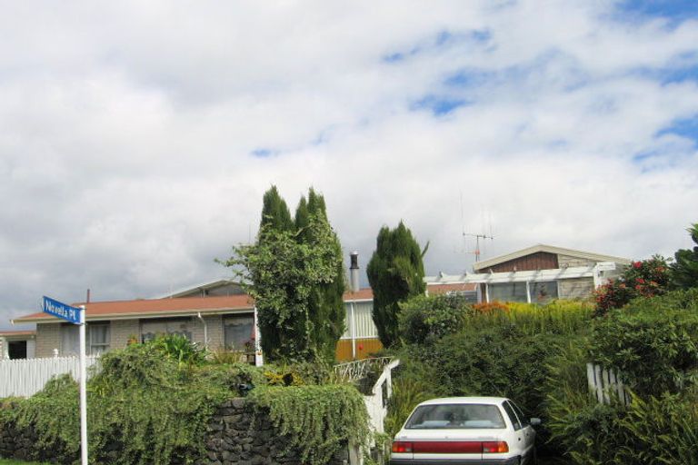 Photo of property in 132 Kingswood Road, Brookfield, Tauranga, 3110