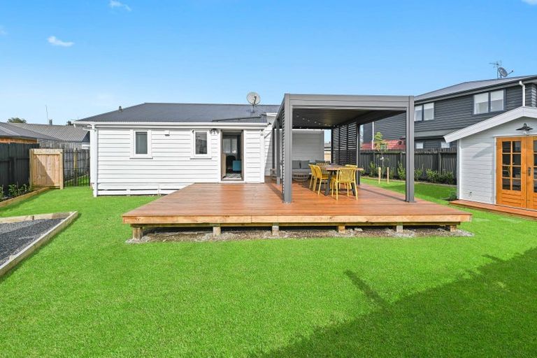 Photo of property in 4 Sunnyside Road, Nawton, Hamilton, 3200