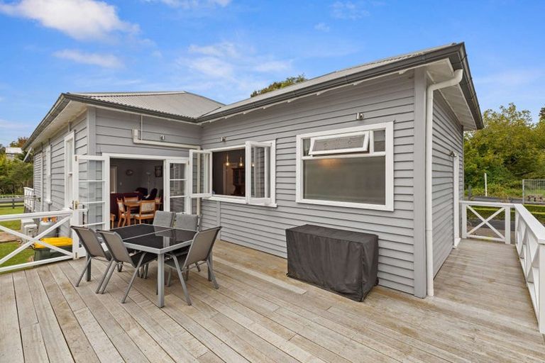 Photo of property in 97 Waimauku Station Road, Waimauku, 0812