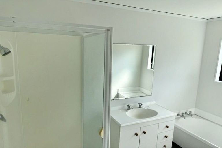 Photo of property in 1/37 Compton Crescent, Taita, Lower Hutt, 5011