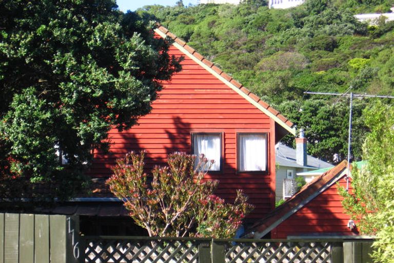 Photo of property in 116 Weka Street, Miramar, Wellington, 6022