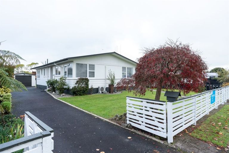 Photo of property in 10 Katherine Place, Melville, Hamilton, 3206