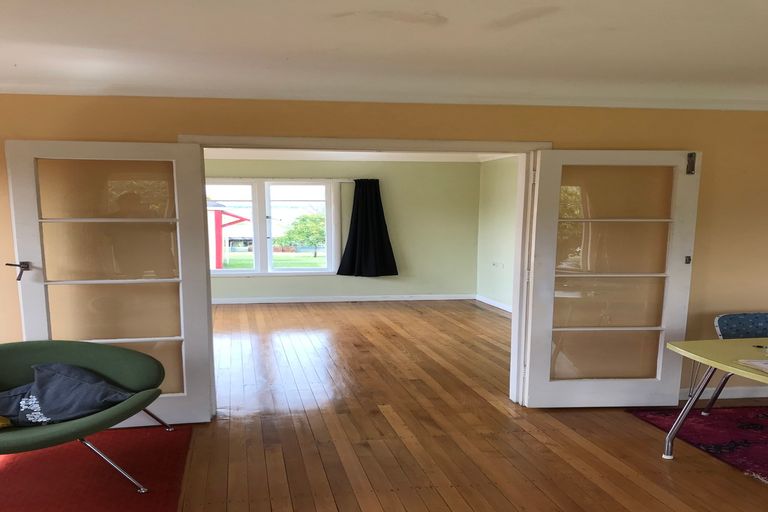 Photo of property in 37 Gibson Road, Dinsdale, Hamilton, 3204