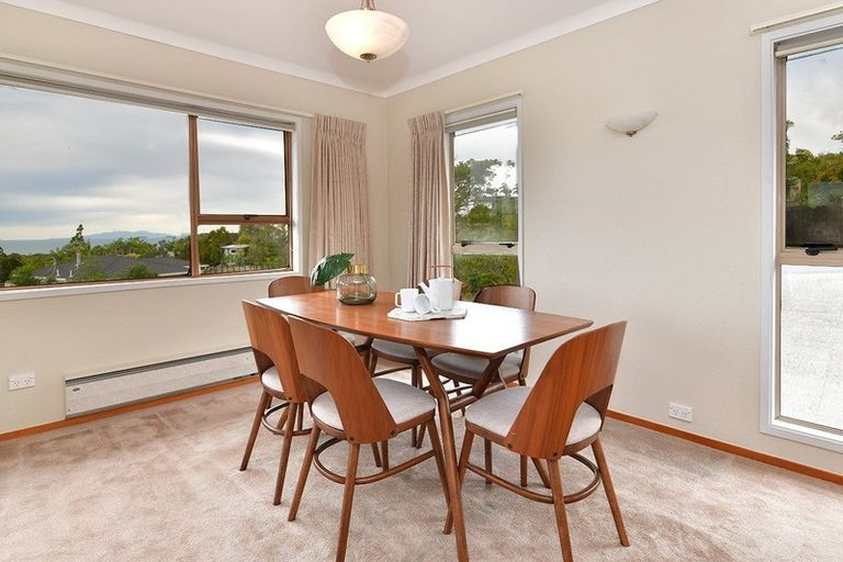 Photo of property in 1/9 Taumata Road, Castor Bay, Auckland, 0620