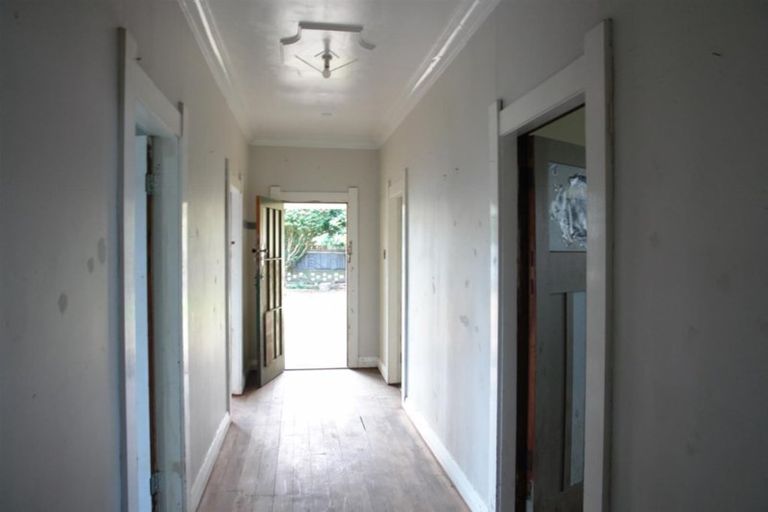 Photo of property in 191 Egmont Street, Patea, 4520