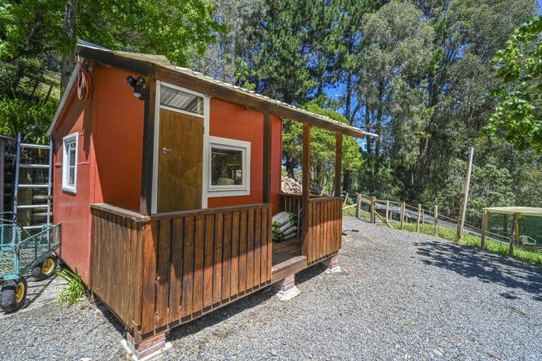 Photo of property in 51 Longview Road, Poraiti, Napier, 4182