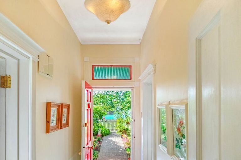 Photo of property in 86 Grey Street, Woodville, 4920