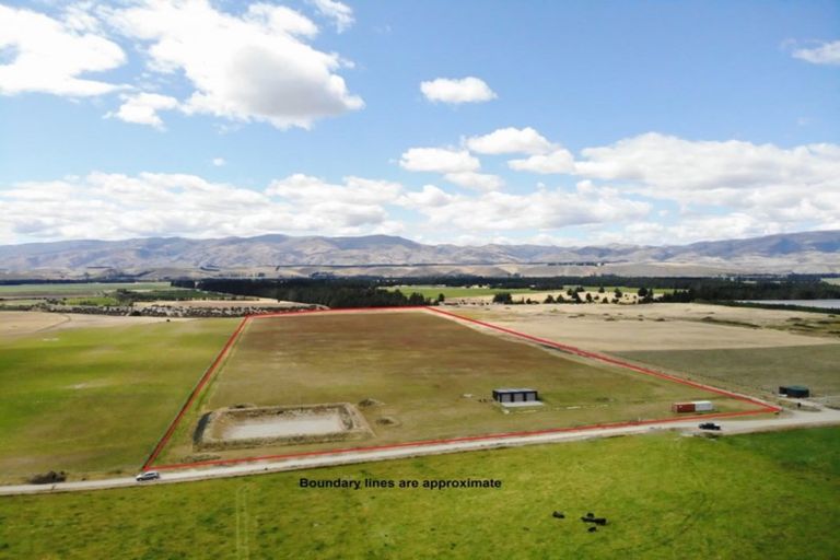 Photo of property in 100 Gladsmuir Road, Queensberry, Cromwell, 9383