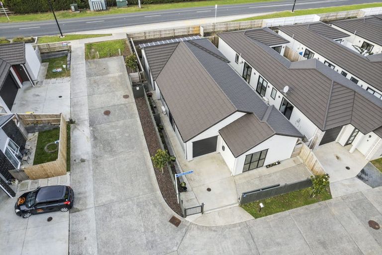 Photo of property in 22 Selwyn Downs Lane, Opaheke, Papakura, 2113