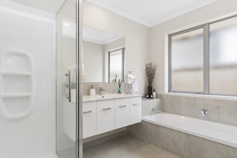 Photo of property in 127 Palm Springs Boulevard, Papamoa Beach, Papamoa, 3118