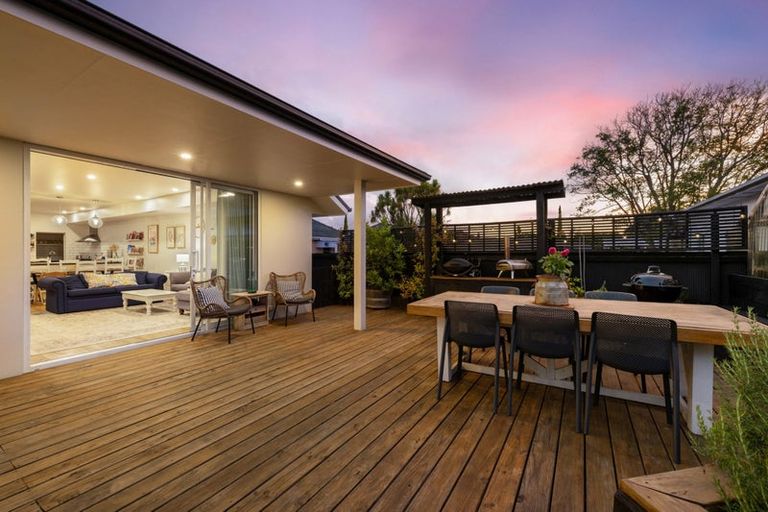 Photo of property in 153 Harris Crescent, Papanui, Christchurch, 8053