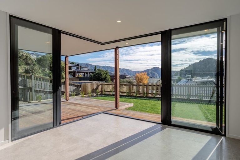 Photo of property in 12b Russell Street, Picton, 7220