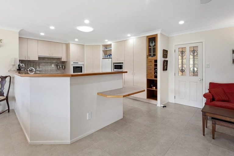 Photo of property in 105 Yorke Road, Haruru, 0204