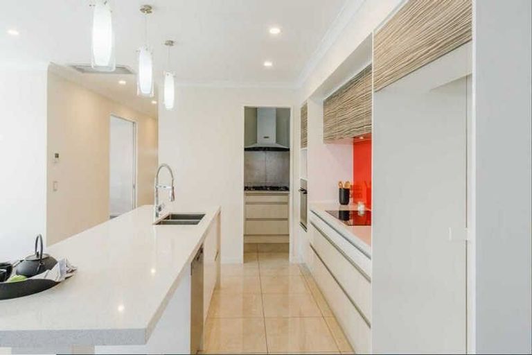 Photo of property in 4 Malachy Grove, Aidanfield, Christchurch, 8025