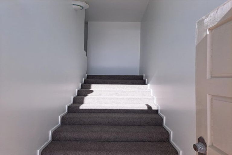 Photo of property in 8/241 Hurstmere Road, Takapuna, Auckland, 0622