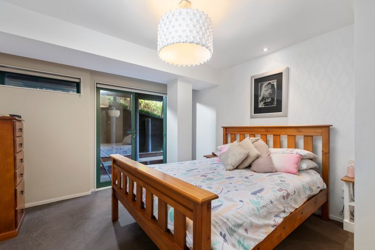 Photo of property in 1/50 Nigel Road, Browns Bay, Auckland, 0630