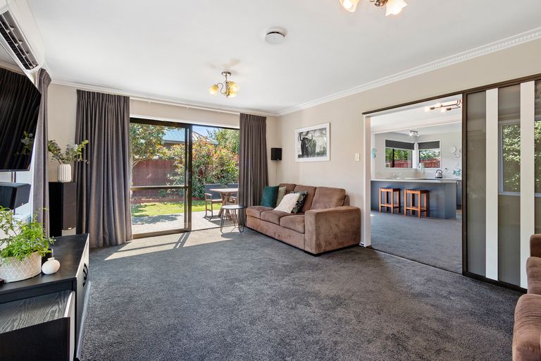 Photo of property in 3 Sunbeam Place, Halswell, Christchurch, 8025