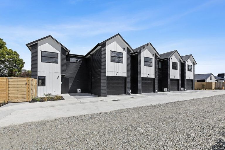 Photo of property in 2/19 Beale Street, Hamilton East, Hamilton, 3216