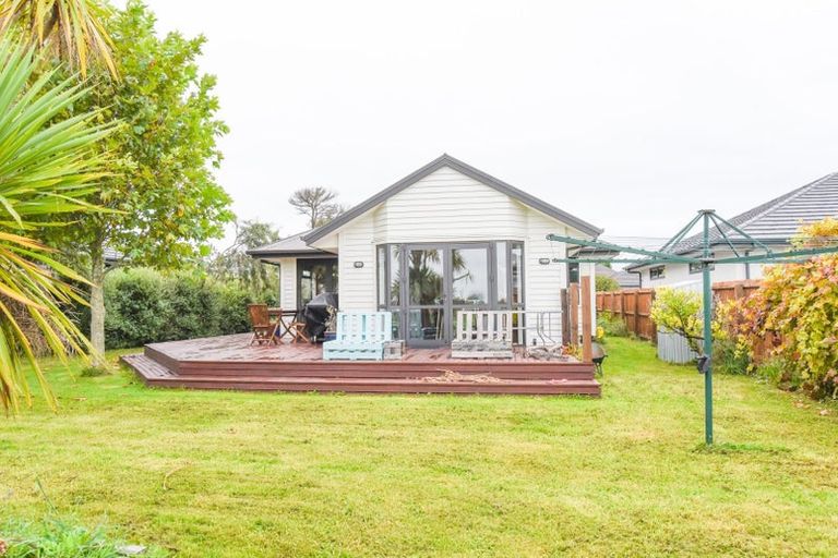 Photo of property in 35 Willryan Avenue, New Brighton, Christchurch, 8083