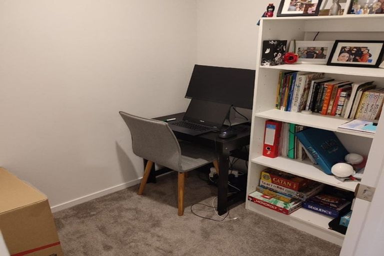 Photo of property in 9/1 Sylvan Crescent, Te Atatu South, Auckland, 0610