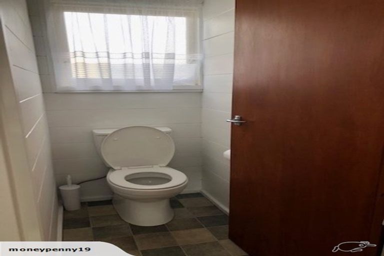 Photo of property in 12b Woodleigh Street, Frankleigh Park, New Plymouth, 4310