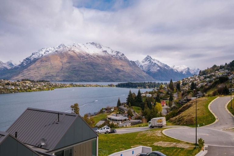 Photo of property in 13 Woods Lane, Queenstown, 9300