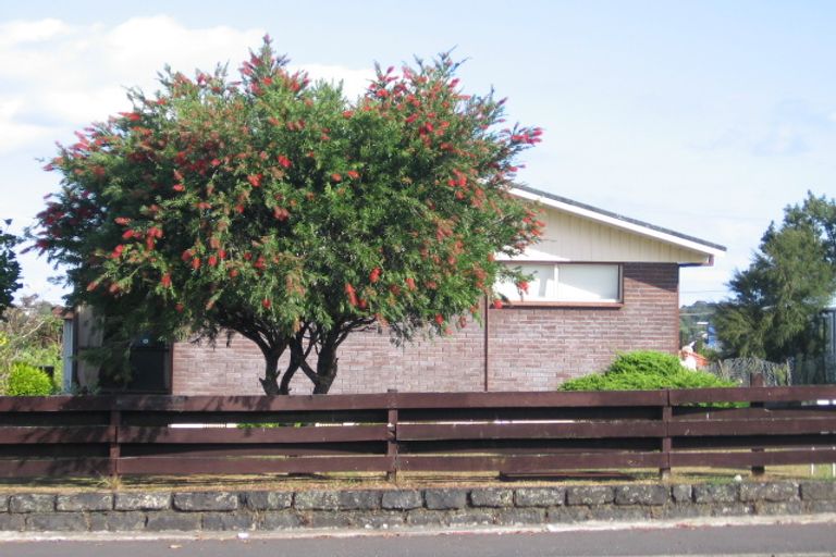 Photo of property in 4/3204 Great North Road, New Lynn, Auckland, 0600